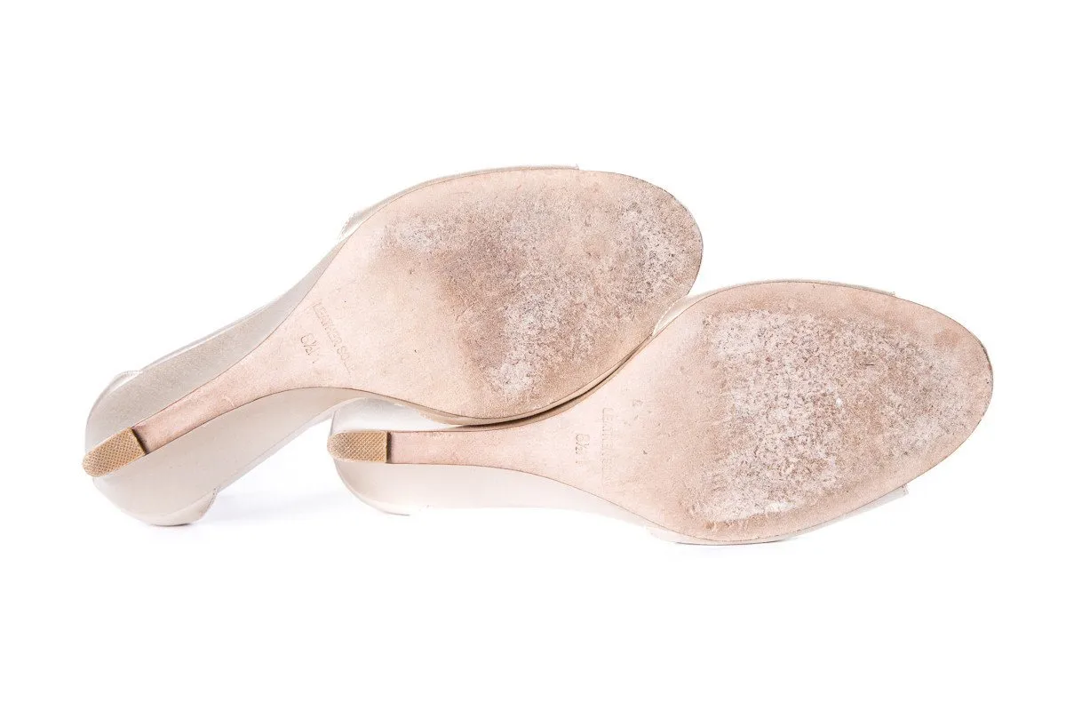 Badgley Mischka Champagne Wedge SZ 8.5