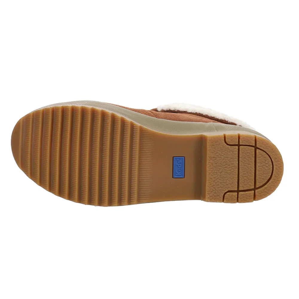 Camp II Round Toe Lace Up Boots