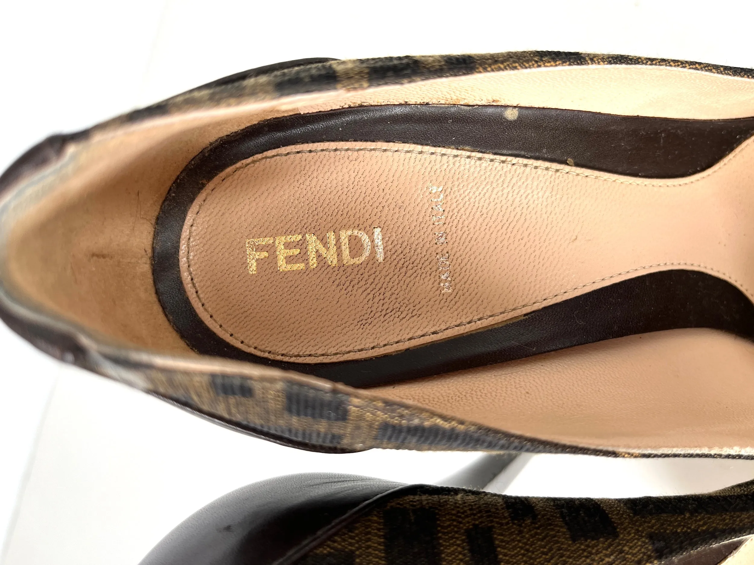 Fendi Zucca Platform High Heel Brown Round Toe Pumps 39 9