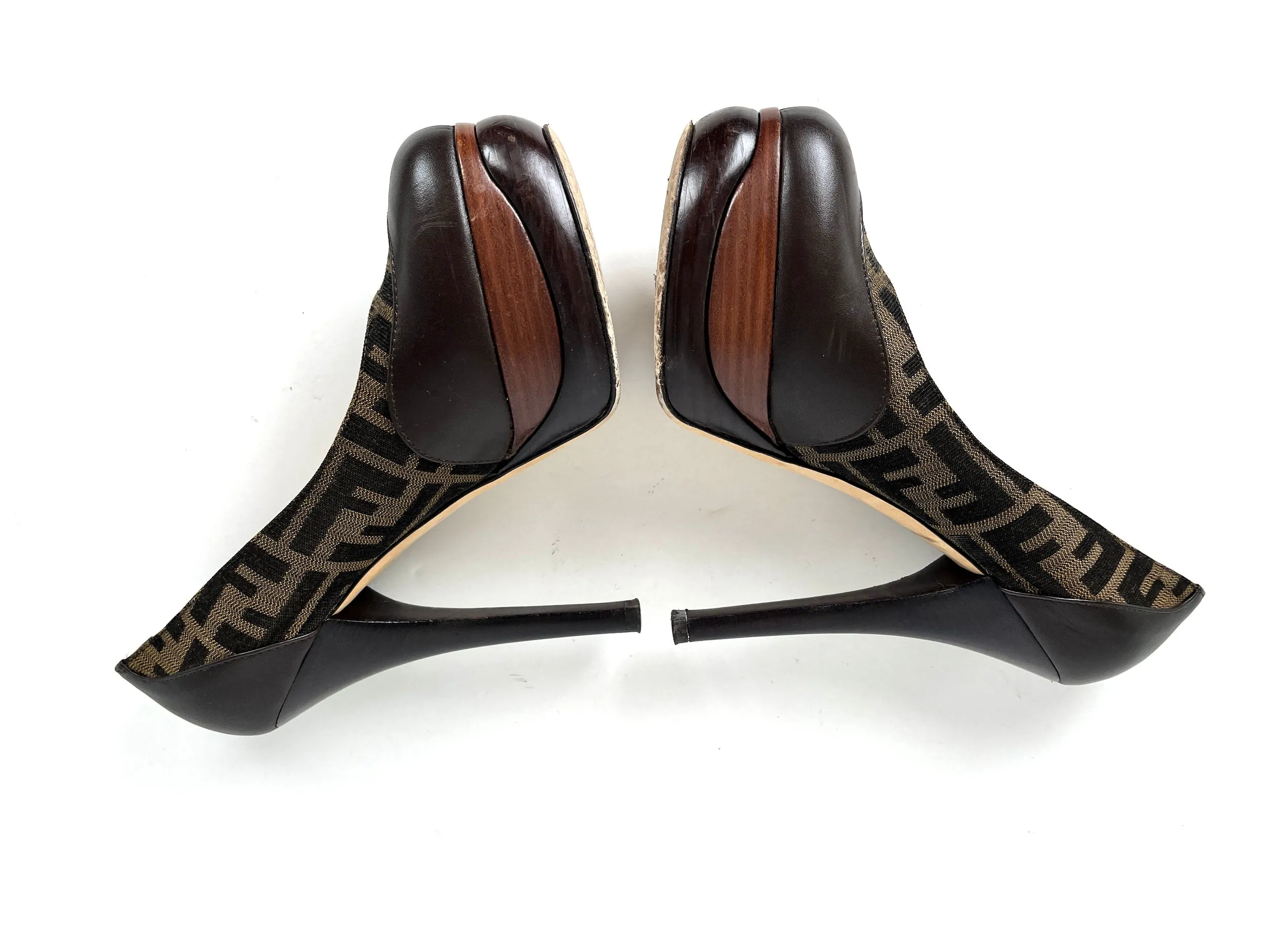 Fendi Zucca Platform High Heel Brown Round Toe Pumps 39 9