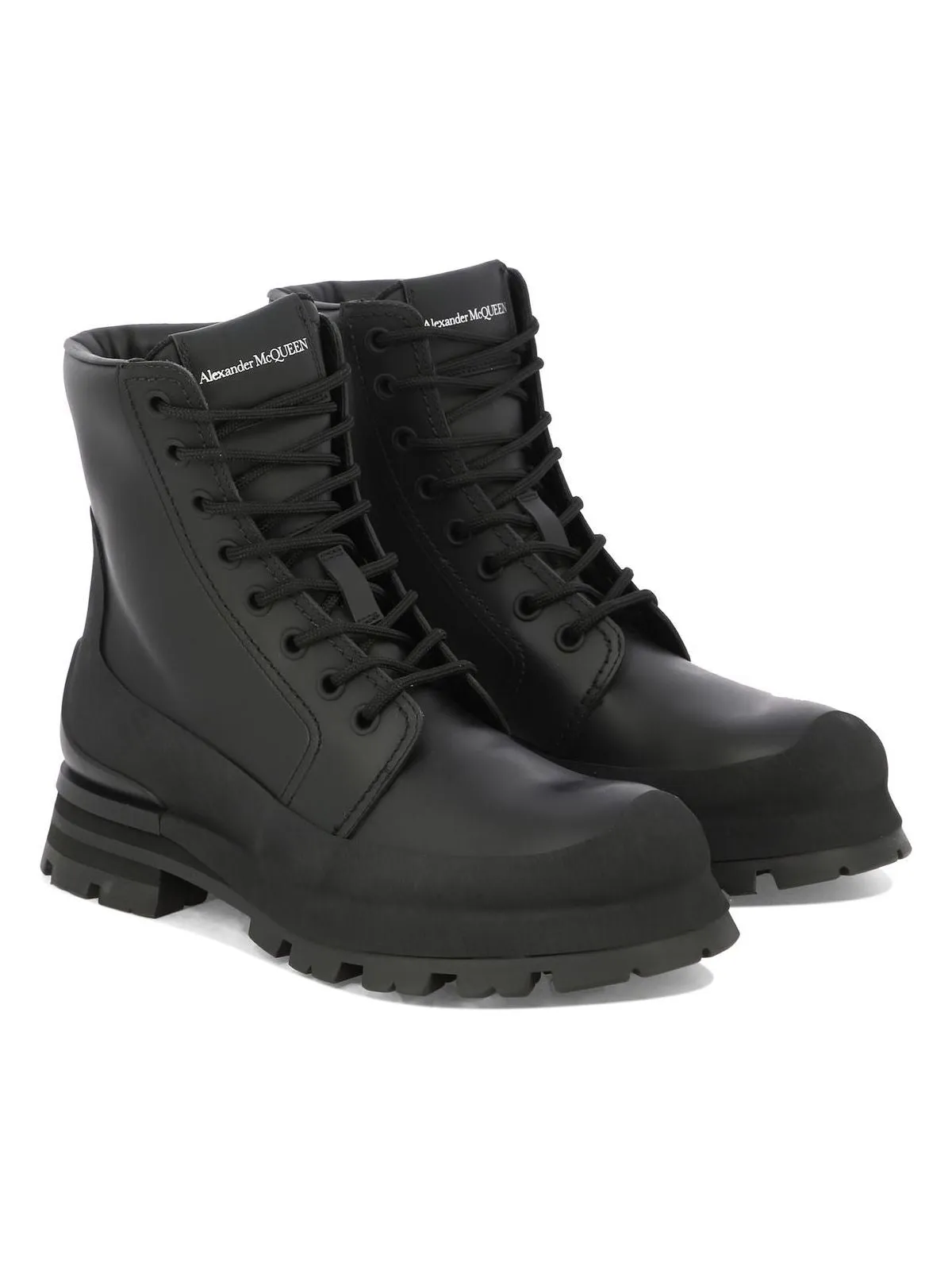 "WANDER" LACE-UP BOOTS
