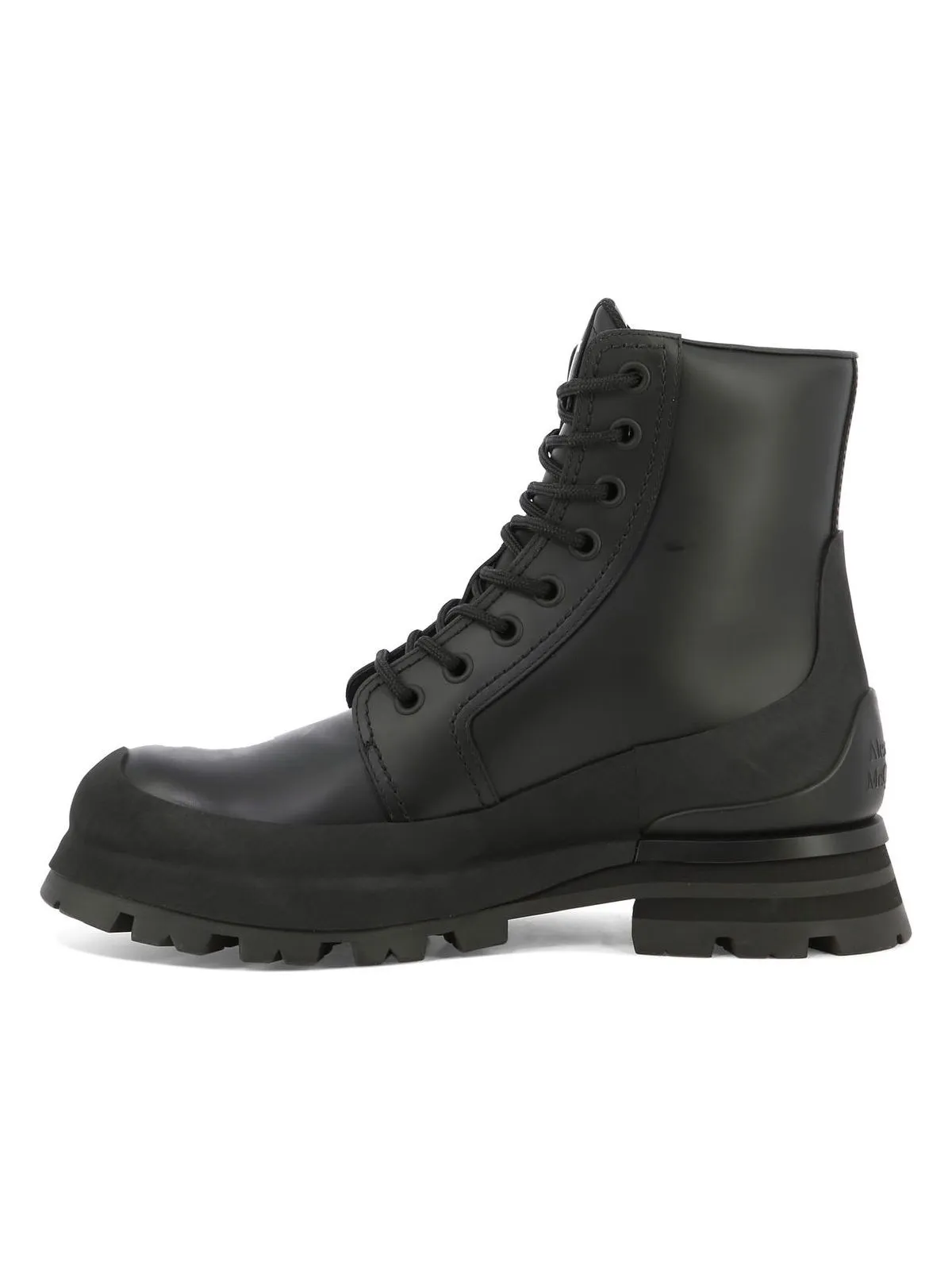 "WANDER" LACE-UP BOOTS